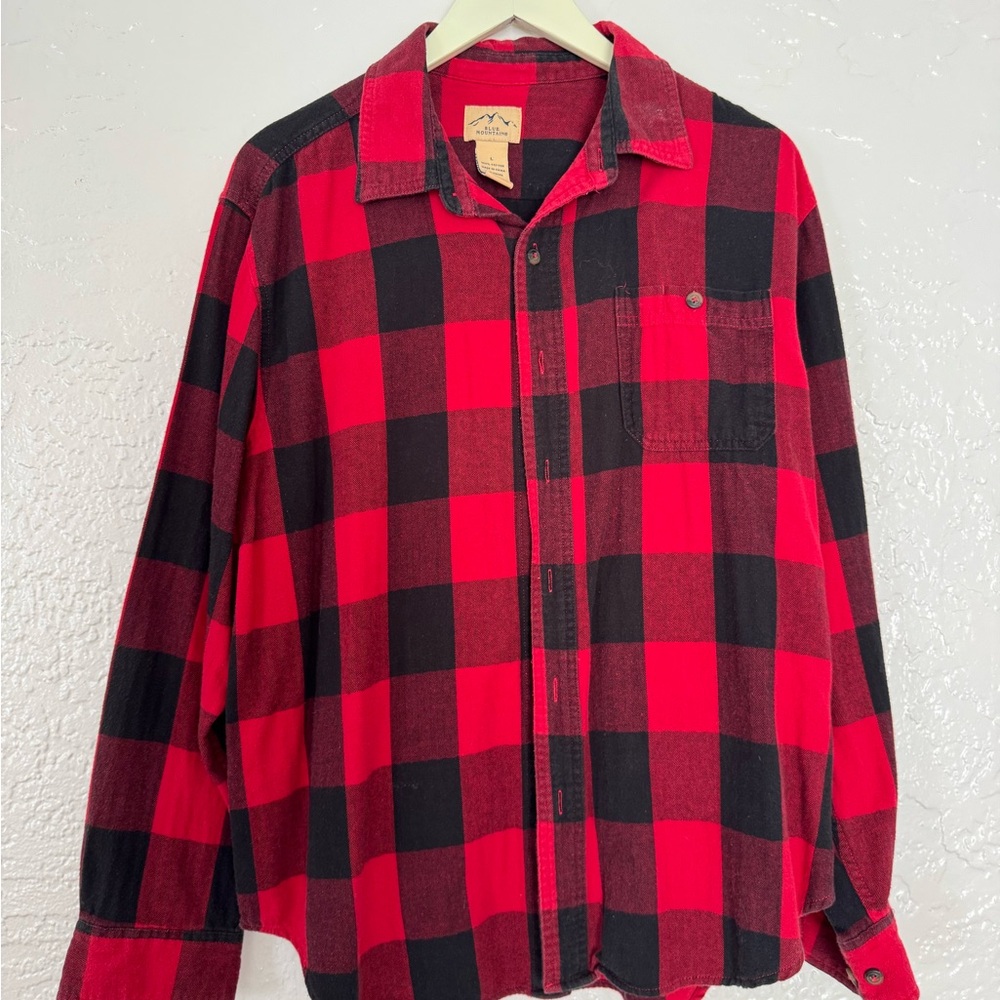 Red & Black Plaid Flannel Shirt - Large